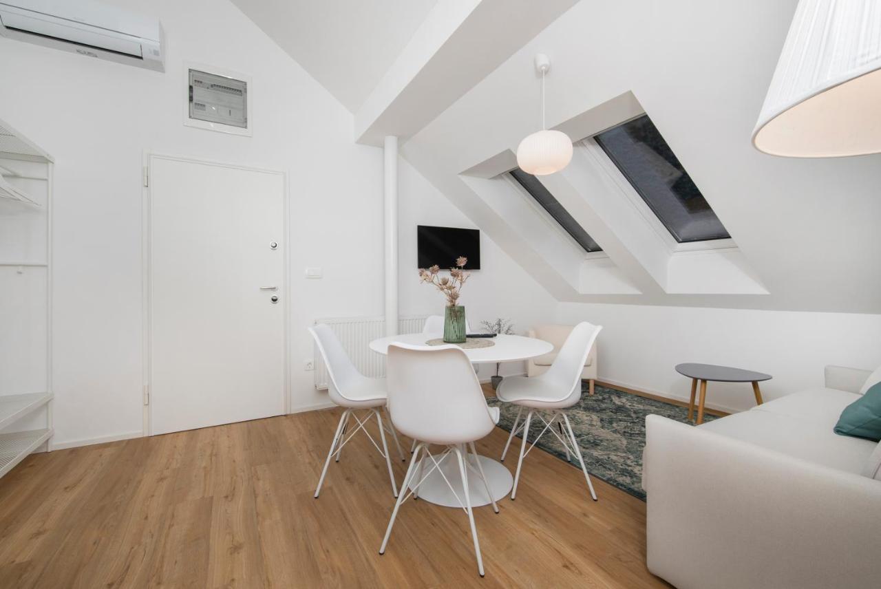 Cozy Apartments リュブリャナ エクステリア 写真