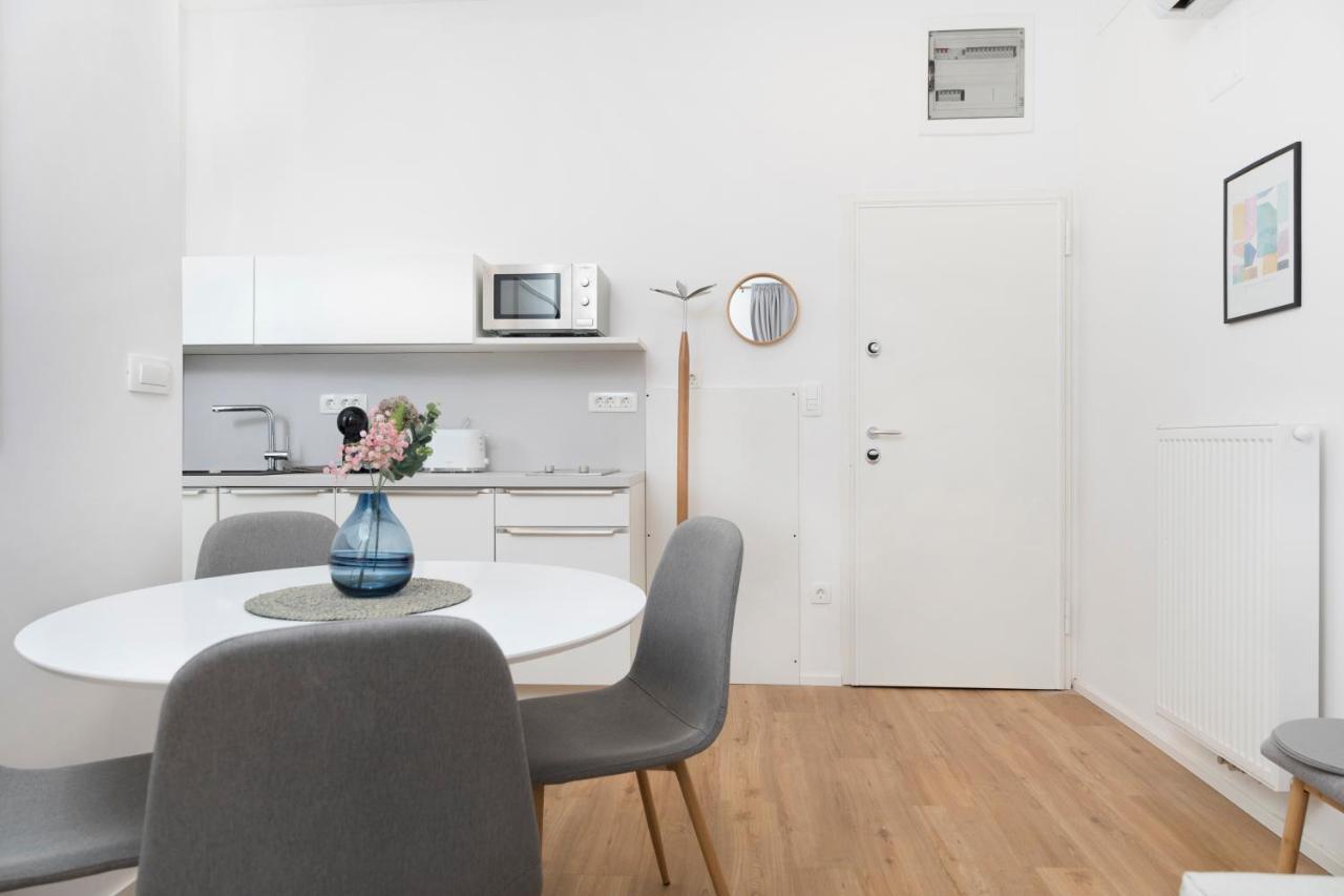 Cozy Apartments リュブリャナ エクステリア 写真