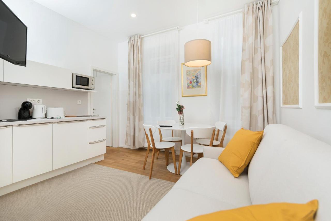 Cozy Apartments リュブリャナ エクステリア 写真